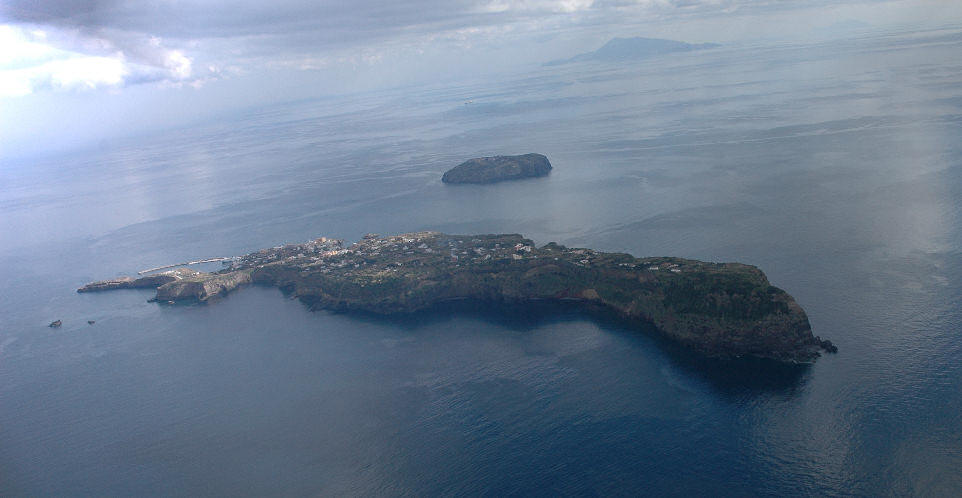 Scoperti due vulcani a 20 chilometri a nord di Ventotene